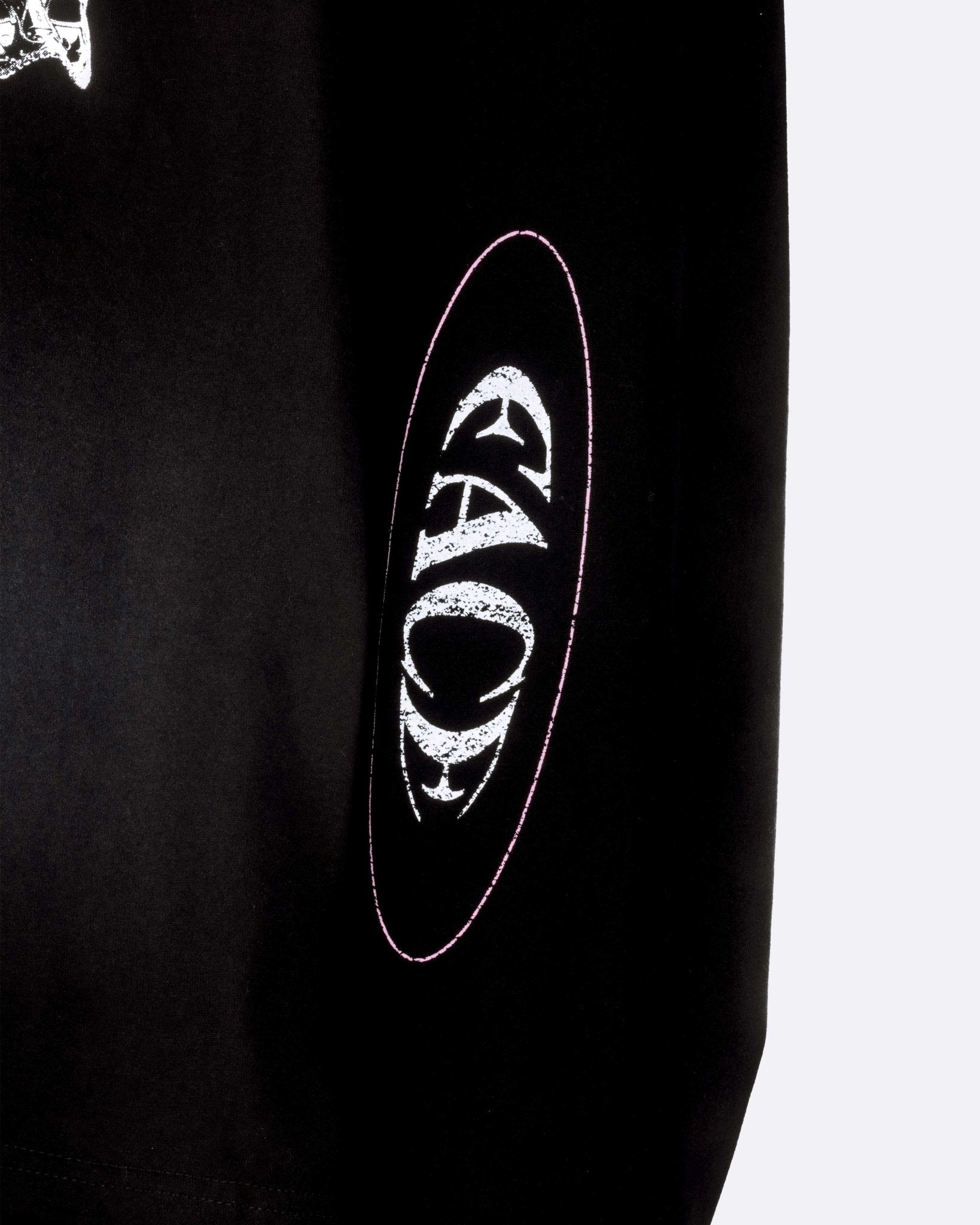 Broken Hearts Black Longsleeve - Neverloseface