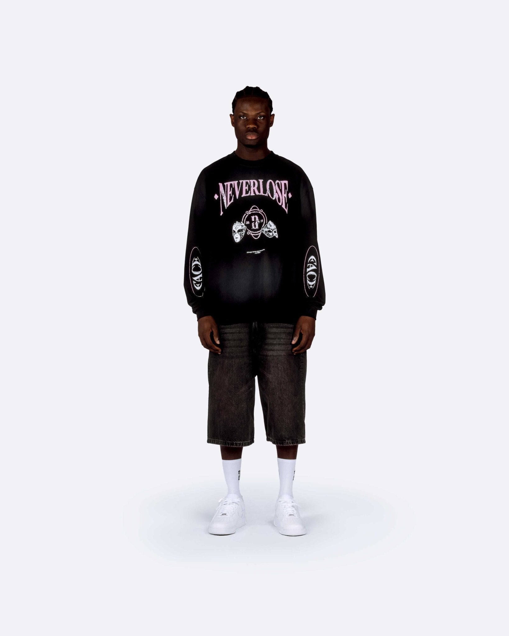 Broken Hearts Black Longsleeve - Neverloseface
