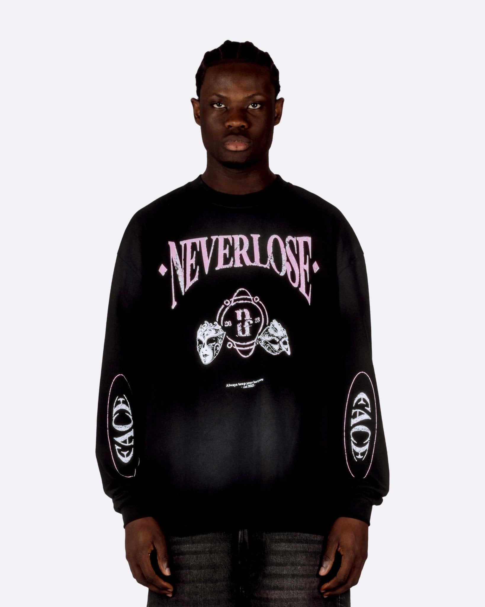 Broken Hearts Black Longsleeve - Neverloseface
